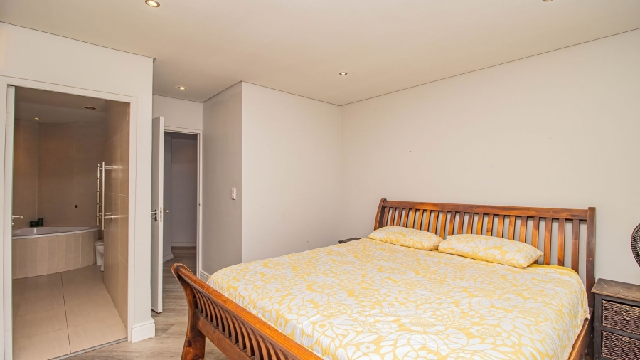 2 Bedroom Property for Sale in Big Bay Western Cape